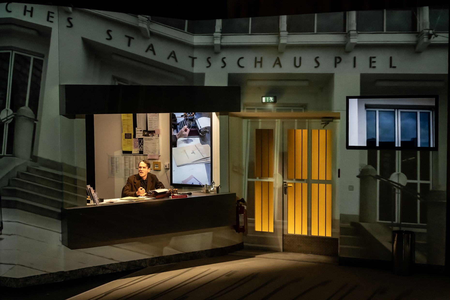 Mitläufer residenztheater 3